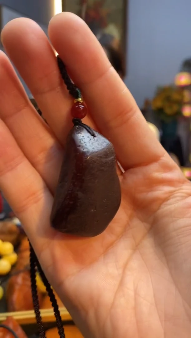 琥珀颈饰未镶嵌吊坠