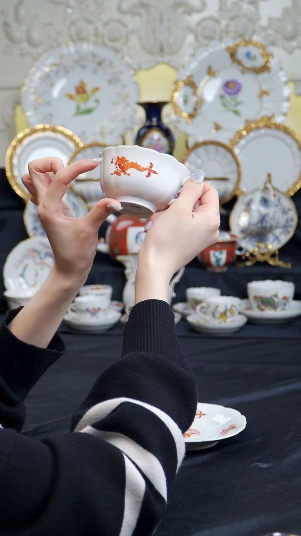 骨瓷婷婷中古器物如图所示22