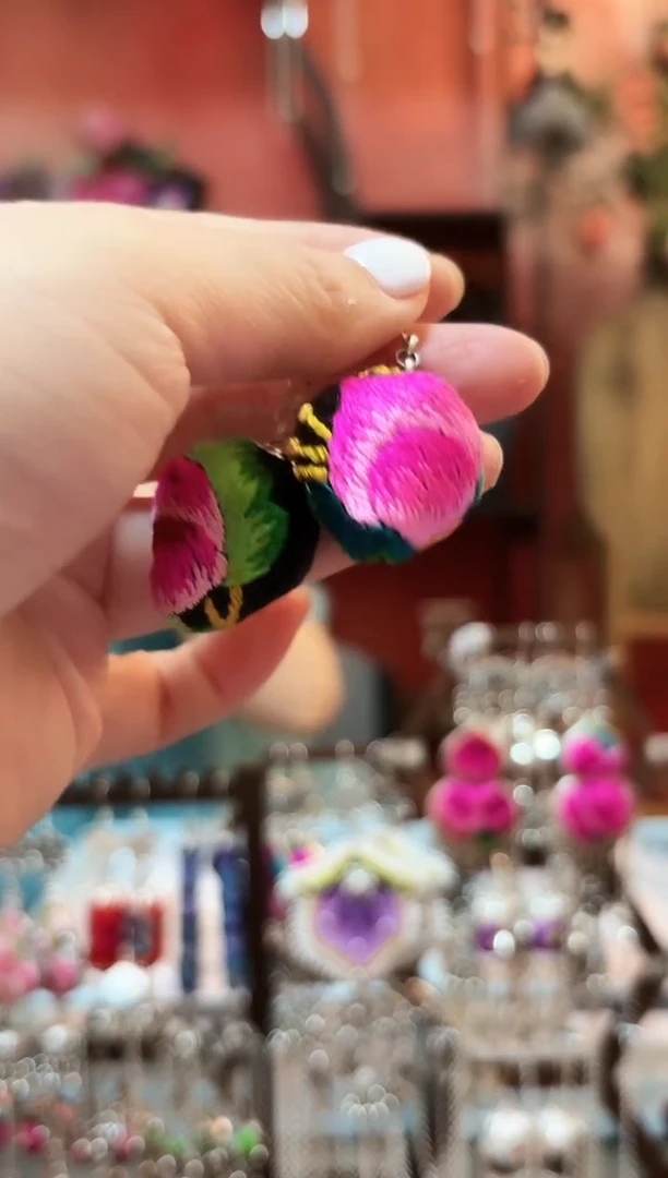 织绣芳云织谣民族风精美饰品   145