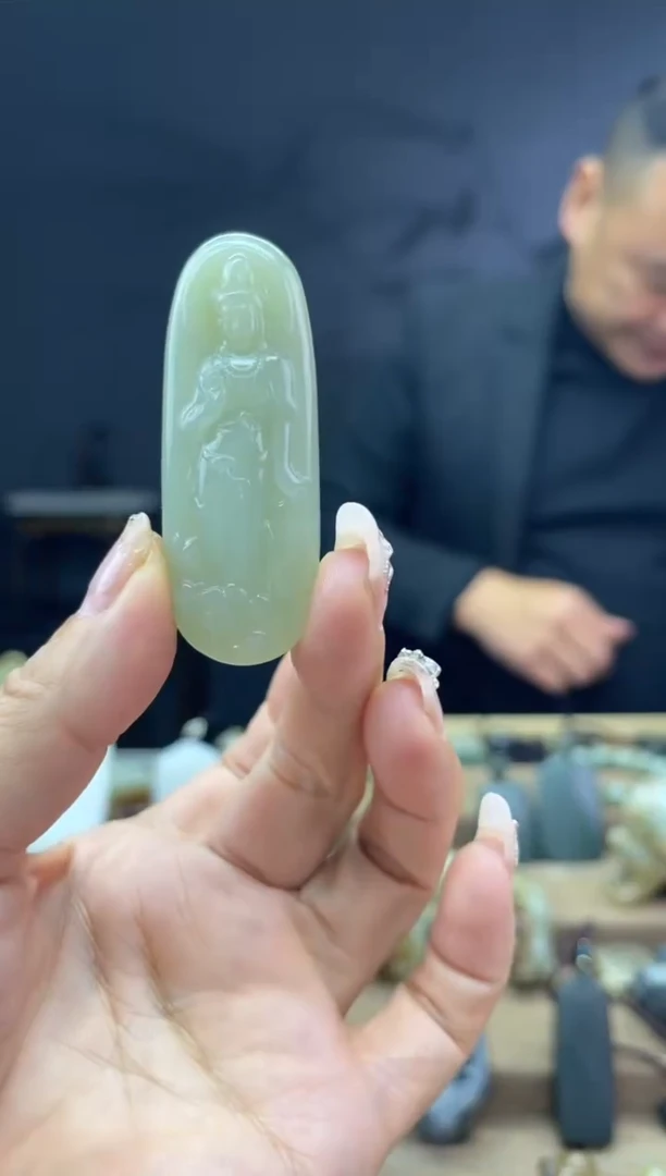 颈饰未镶嵌和田玉1