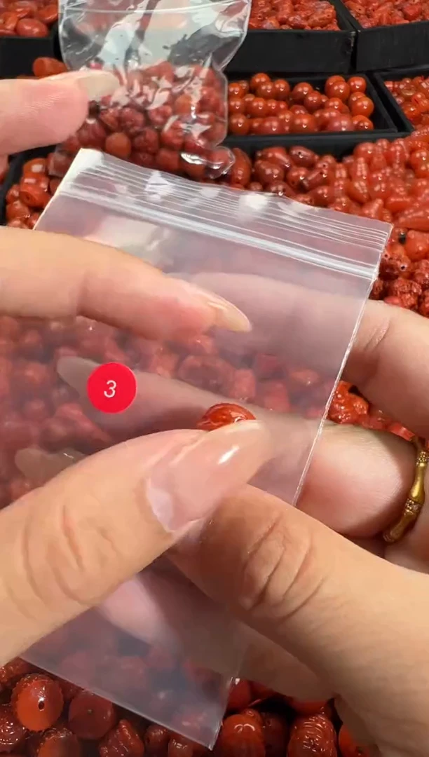 颈饰未镶嵌南红玛瑙1