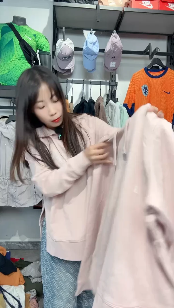 1164       编码 瑕疵款直播间过款为准 尺码