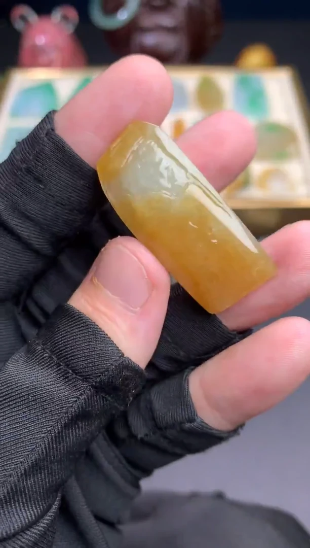 未镶嵌定制翡翠丑*鱼天然翡翠裸石（包工）