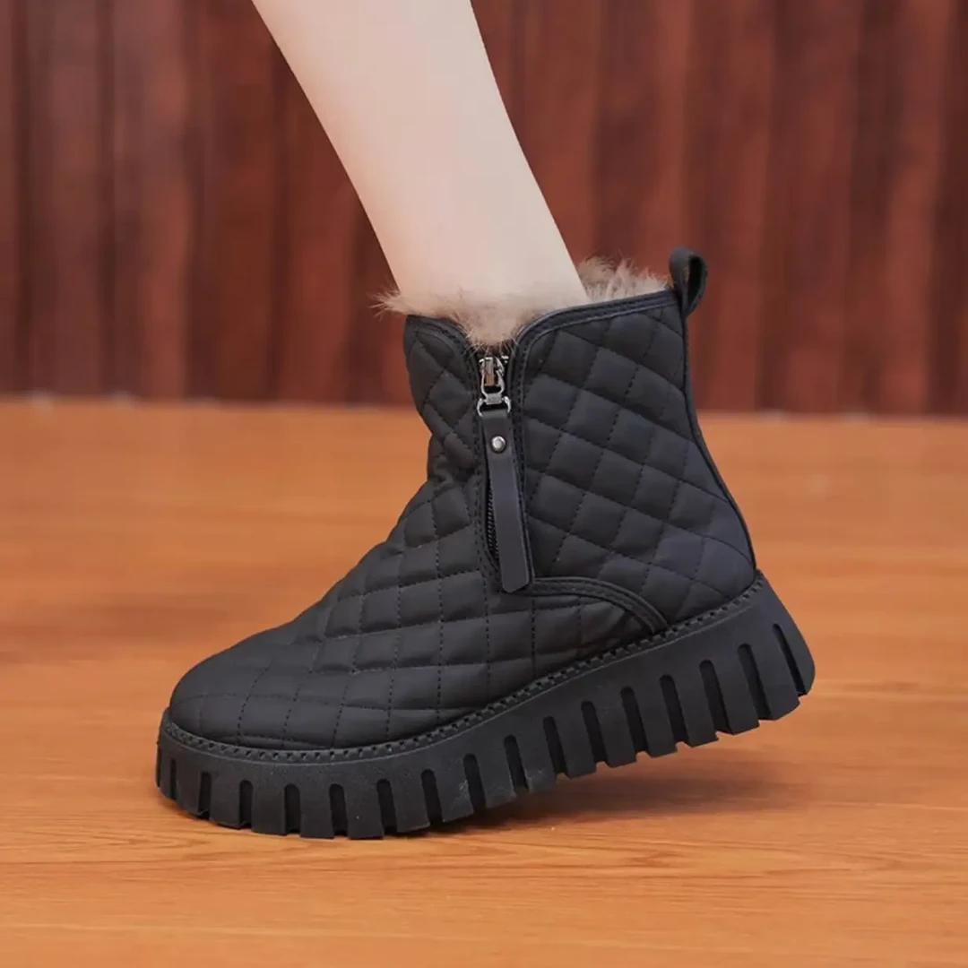 T秋冬雪地靴时尚休闲女鞋百搭防水软底厚底加绒靴子保暖