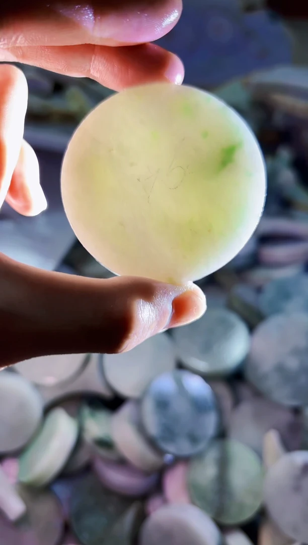 【闪购商品】翡翠颈饰未镶嵌A货吴玉276