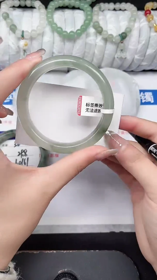 未镶嵌手镯石英质玉37-57/58