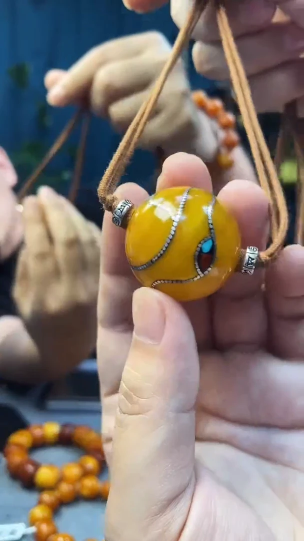 琥珀项链未镶嵌蜜蜡圆珠吊坠