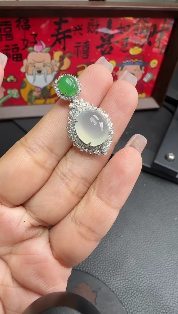 吊坠(不含链)18K金镶嵌翡翠勿拍