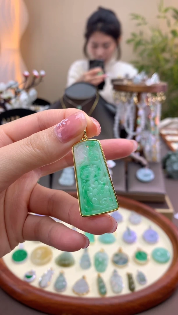 【闪购商品】翡翠颈饰银S925镶嵌无事牌