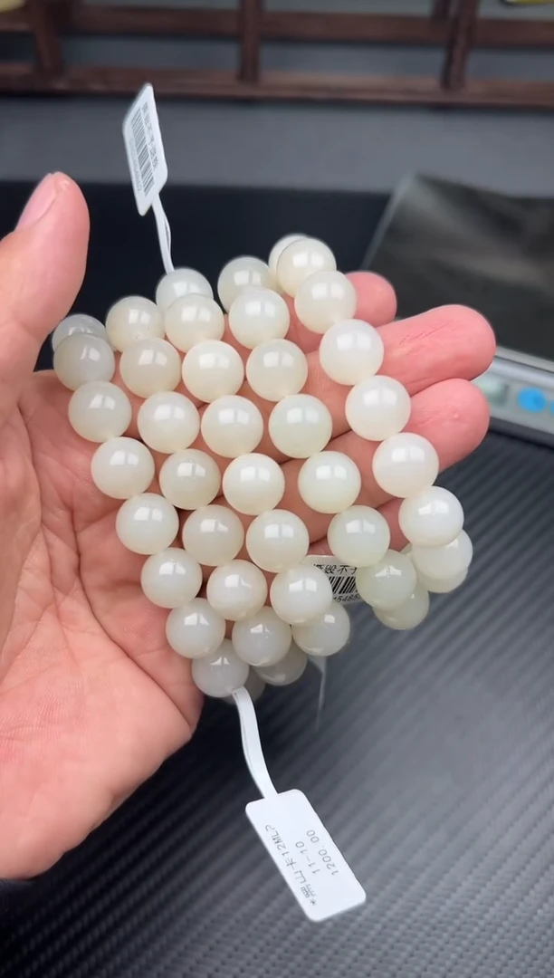 未镶嵌手串和田玉黑山微色差卡12多样性发货拍一发一LMP