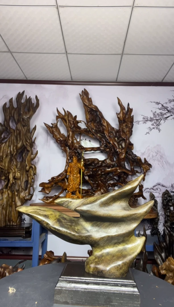 金丝楠木雕款流**月金丝楠木工艺品摆件