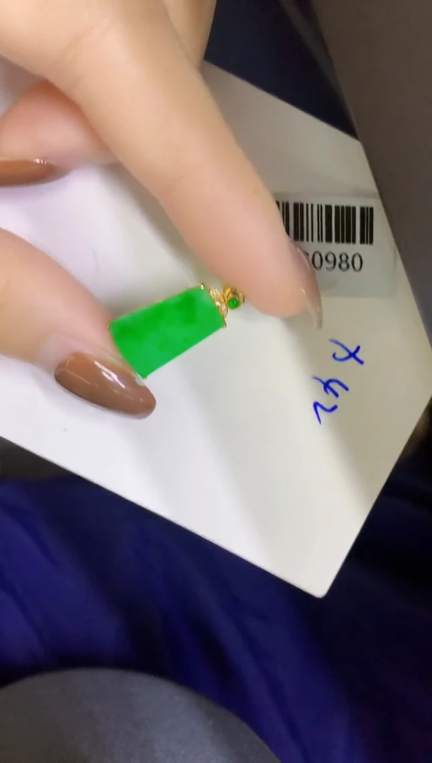 颈饰未镶嵌翡翠缅甸天然翡翠A货