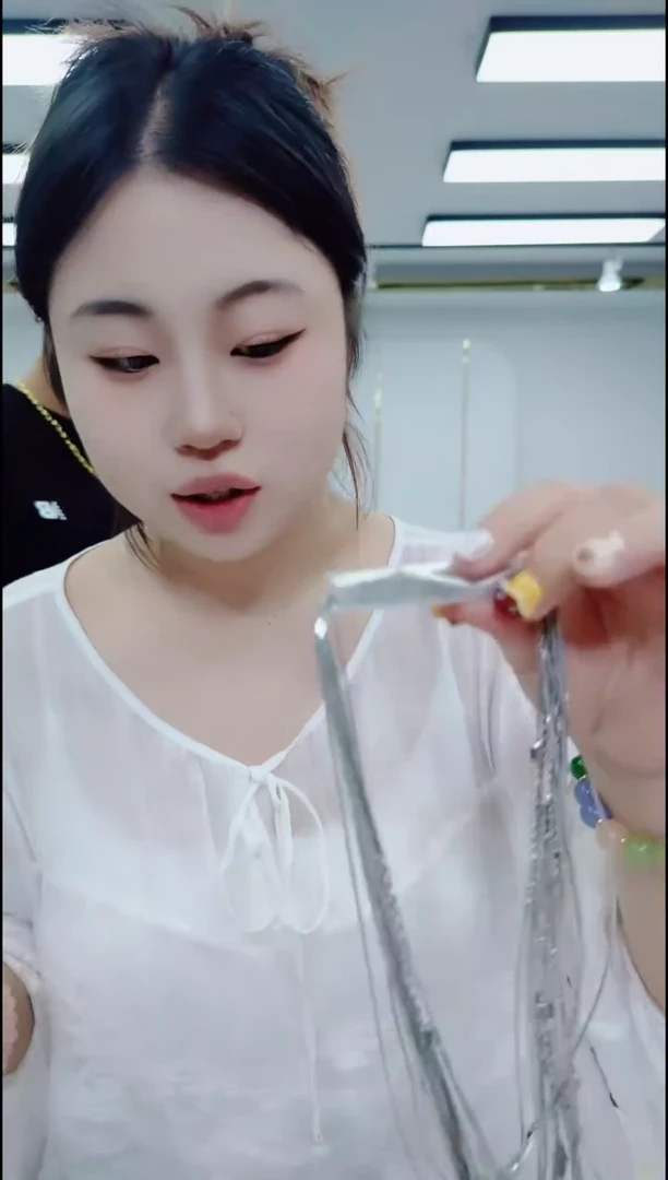 玛瑙/玉髓颈饰合金1878白金色项链