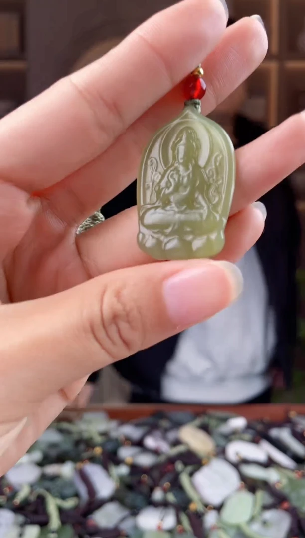 未镶嵌和田玉挂件拍一发一，多样性发货