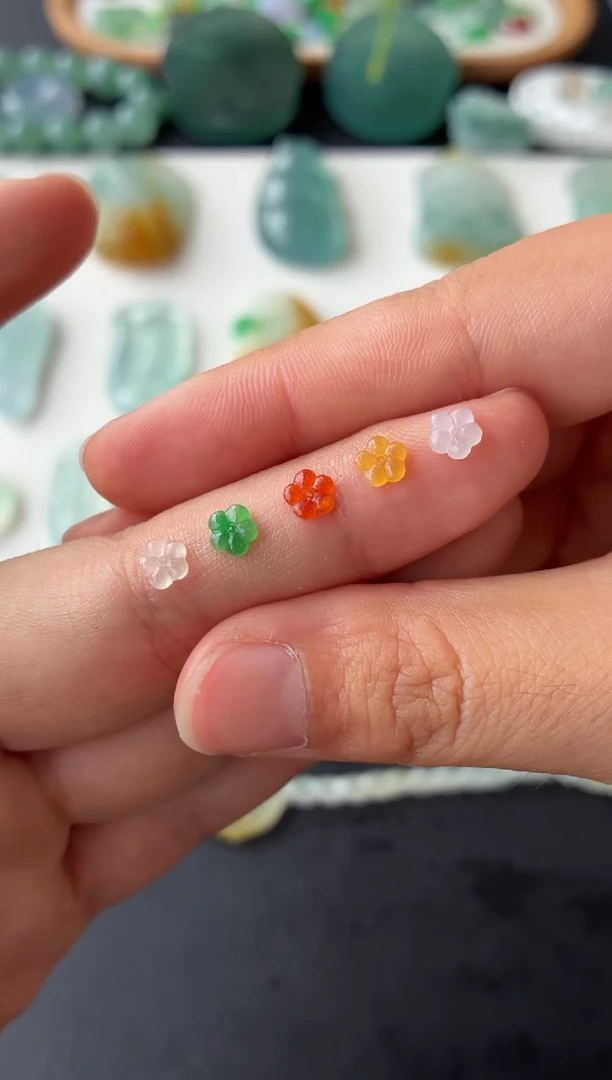 未镶嵌定制翡翠翡翠