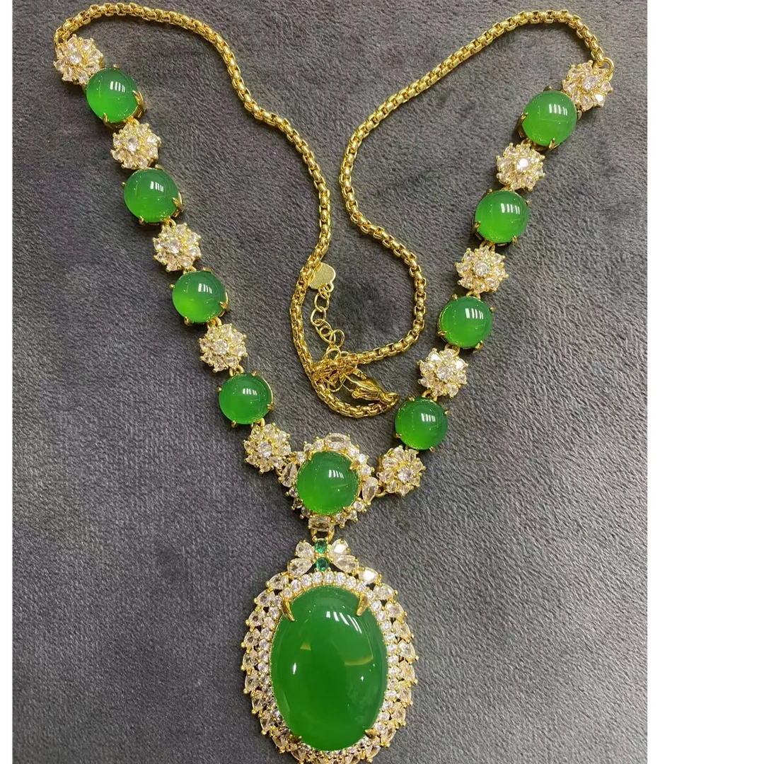 项链 典藏品 绿豪镶设计款