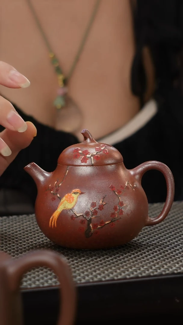 茶壶紫砂原矿紫砂壶茄瓜刻绘梅花