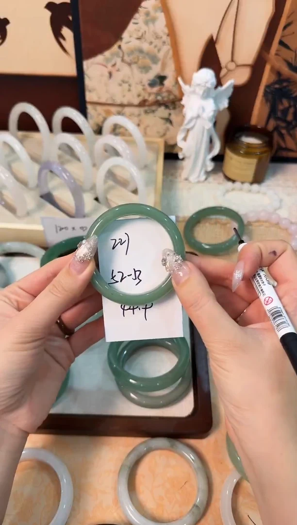 未镶嵌手镯石英质玉227//52-53