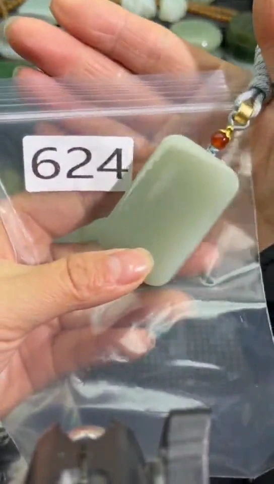 未镶嵌和田玉珠宝半成品牌子