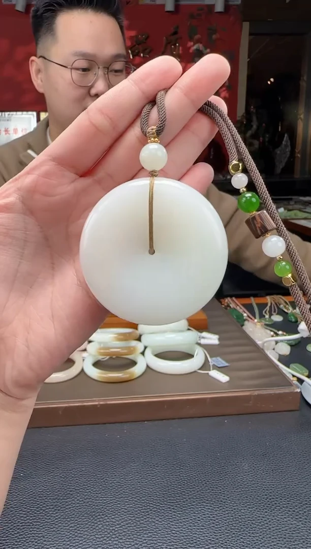 【闪购商品】和田玉颈饰未镶嵌白玉平安扣