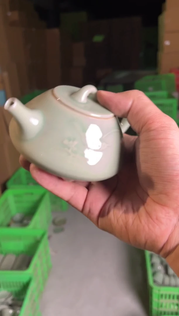 【闪购商品】瓷瑕疵喜上眉梢石瓢壶1把