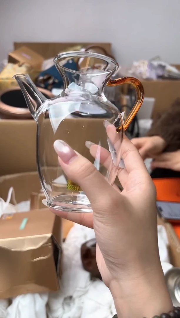 仿宋执壶琥珀色