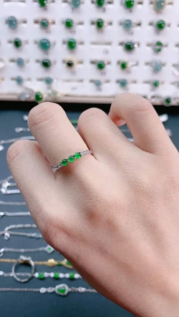 【闪购商品】翡翠戒指银S925镶嵌天然翡翠