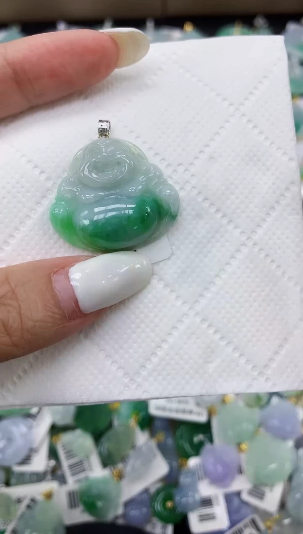 颈饰18K金镶嵌翡翠11111111111