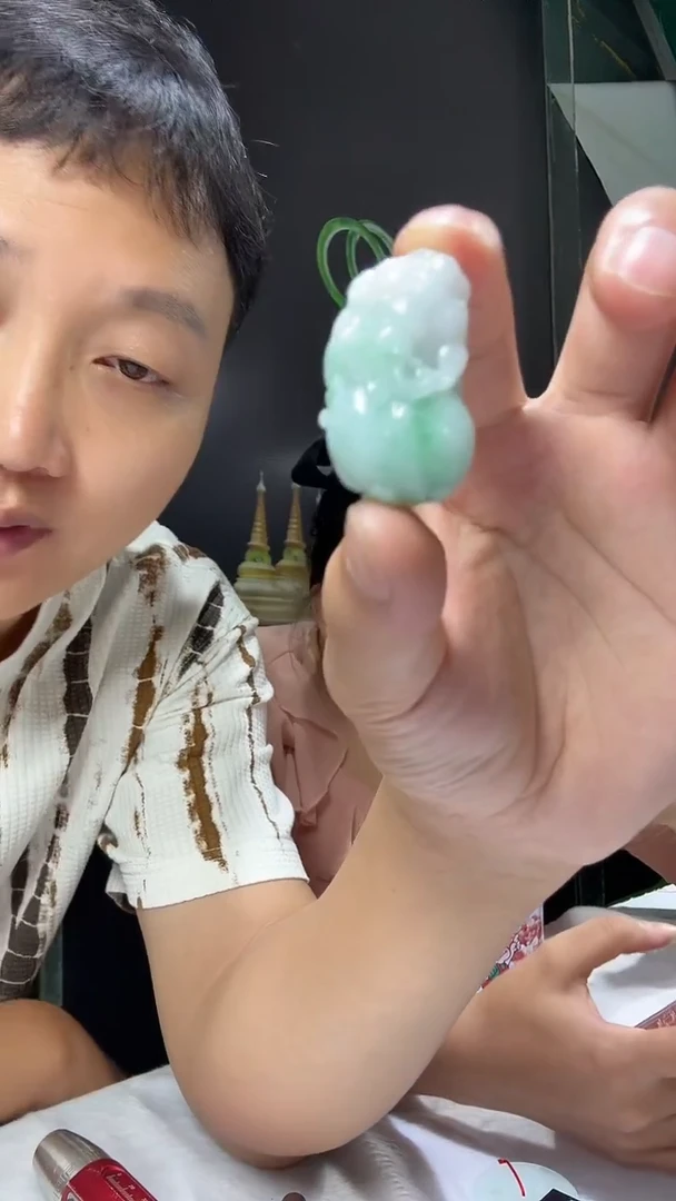 颈饰未镶嵌翡翠舵*8937天然翡翠貔貅带绳多样性发一
