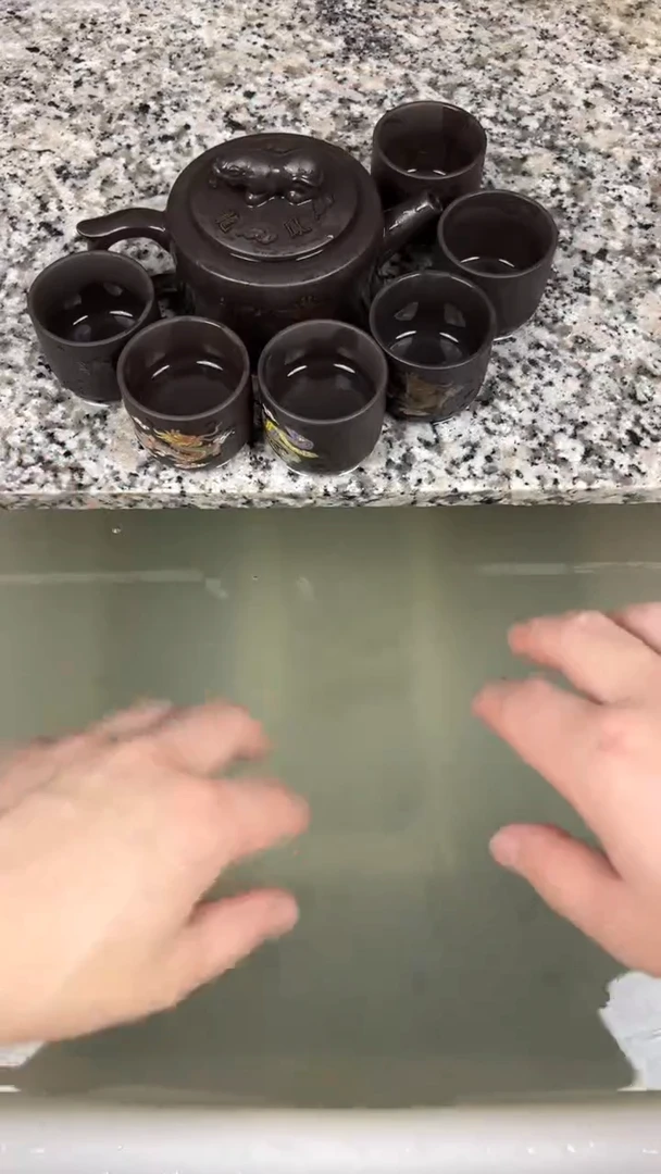 卧虎凤鸣龙凤呈祥一壶六杯变色套装