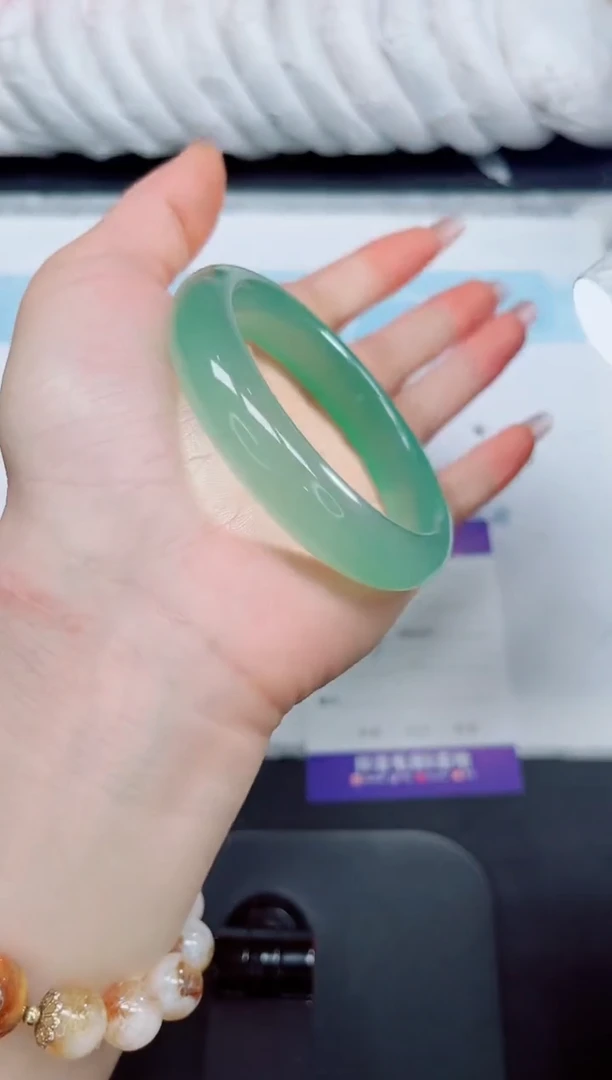 石英质玉手镯未镶嵌44/54.2