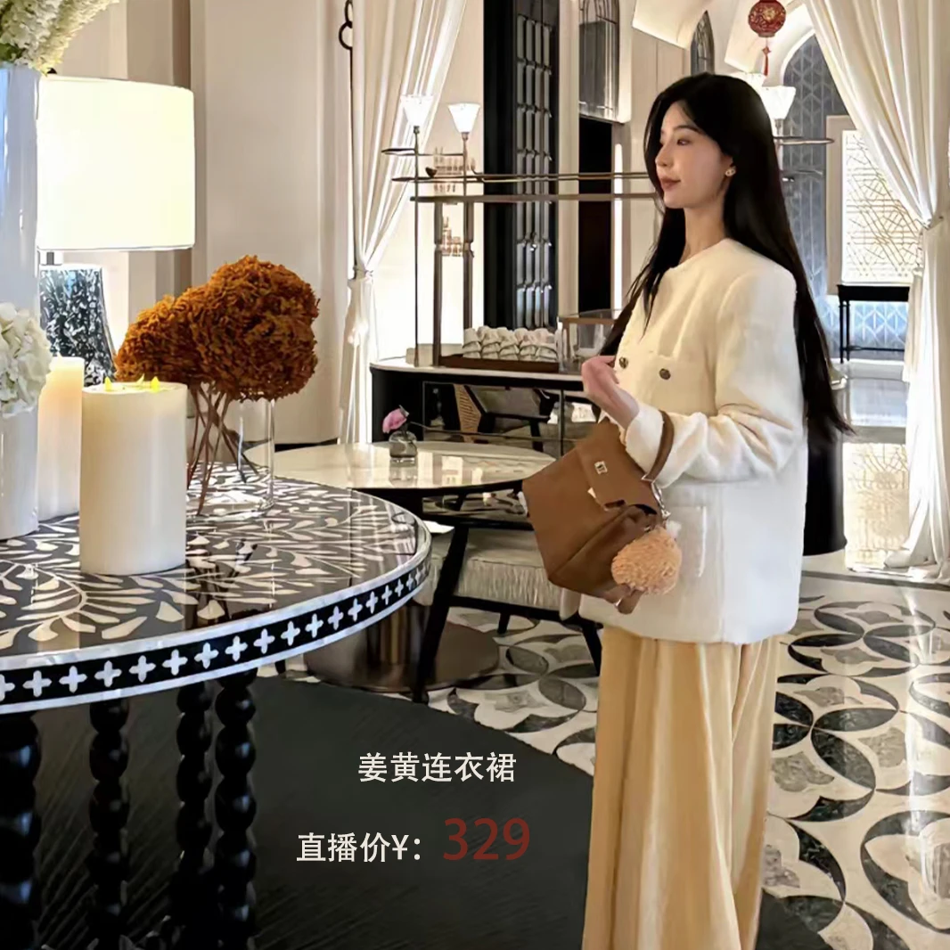 姜黄收腰显瘦连衣裙
