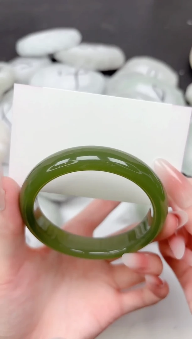 未镶嵌手镯石英质玉70-59.2