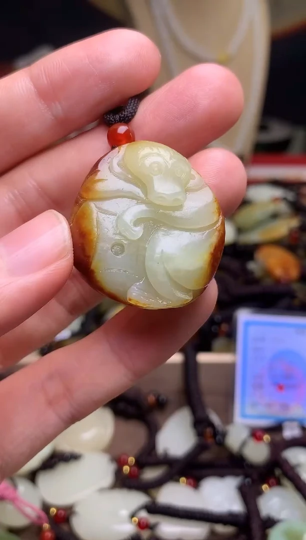 颈饰未镶嵌和田玉新疆料青海料清水和田玉吊坠