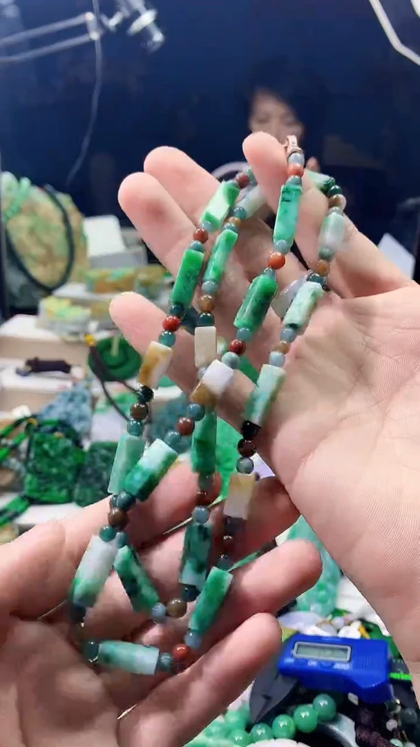 颈饰未镶嵌翡翠天然缅甸a货翡翠