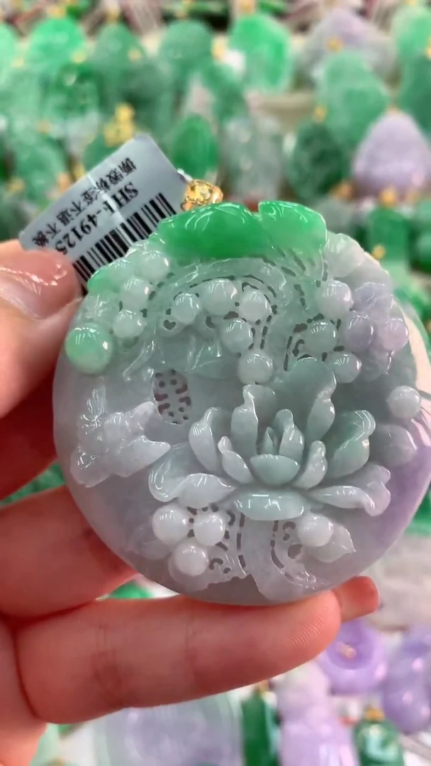 【闪购商品】翡翠吊坠(不含链)18K金镶嵌挂件