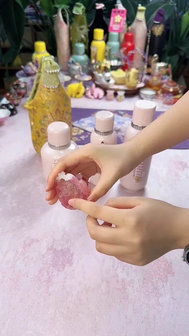 62 琉璃香插 一桶金