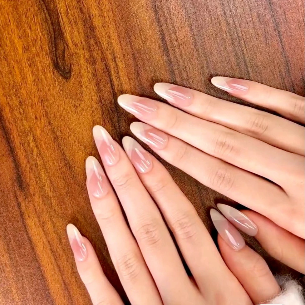 新款简约春款裸色法式椭圆甲美甲温柔纯欲高级感穿戴甲学生甲片