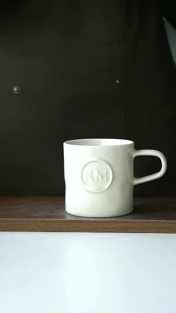 【闪购商品】陶瓷微瑕RM奶白300ML马克杯@4-2@