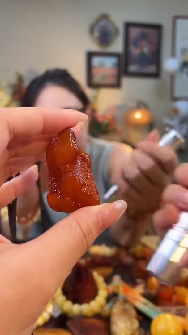 琥珀颈饰未镶嵌吊坠