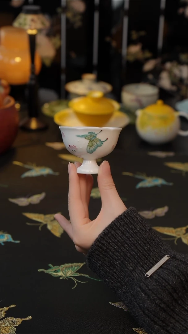 桃落戏蝶 主人杯