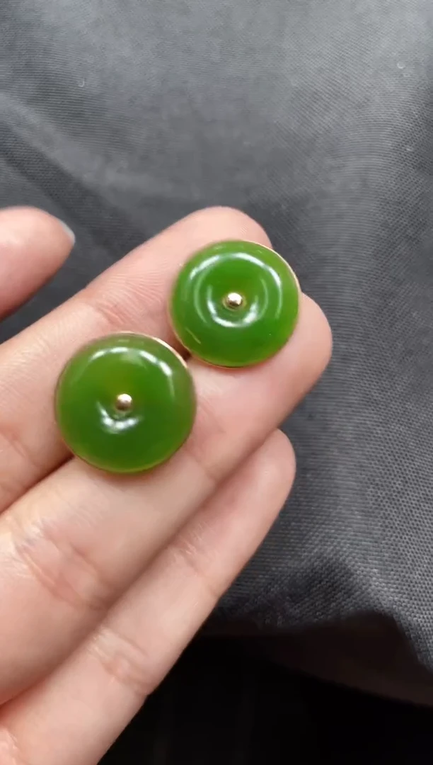 【闪购商品】和田玉耳钉18K金镶嵌多样性发一对