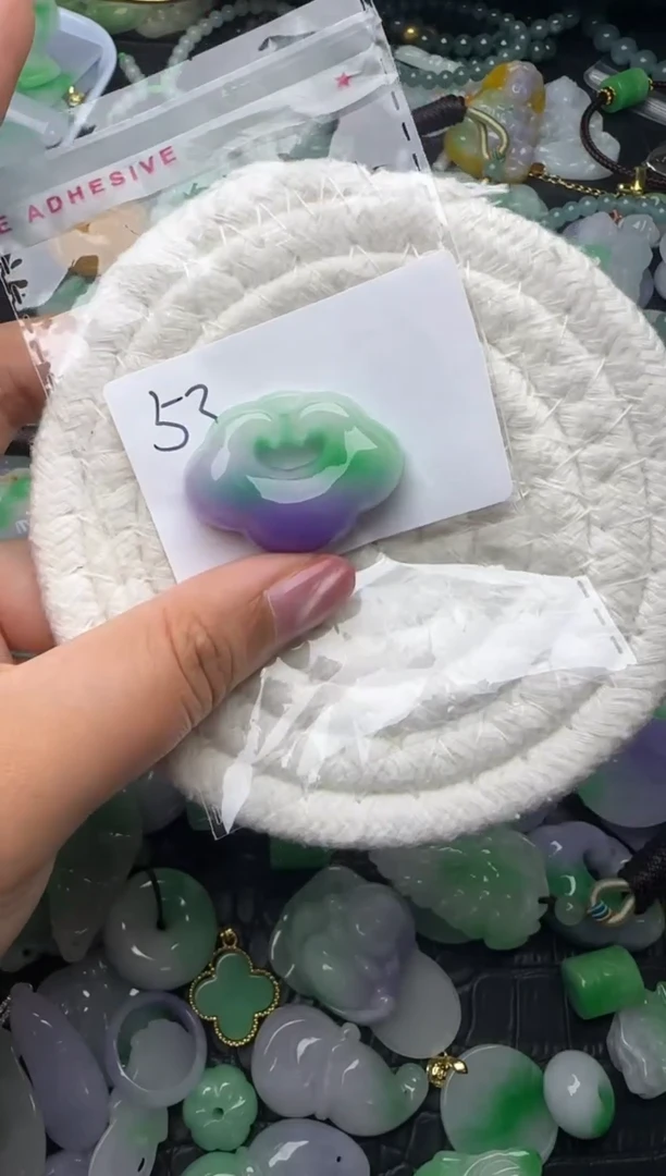 颈饰未镶嵌翡翠缅甸翡翠吊坠