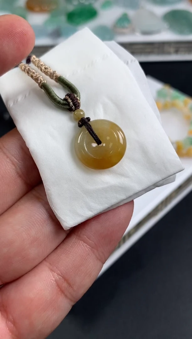 未镶嵌定制翡翠玩****e翡翠