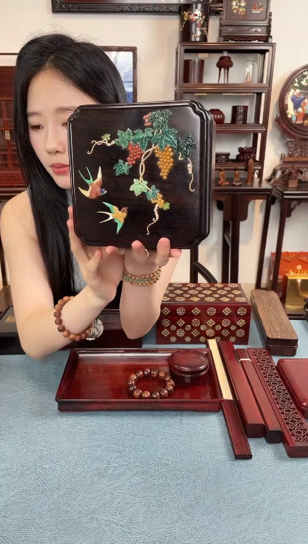 黑酸枝木类成套家具宝盒