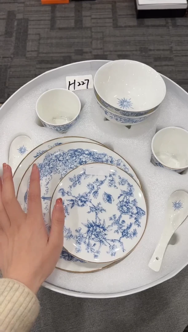【闪购商品】杯H227--------------