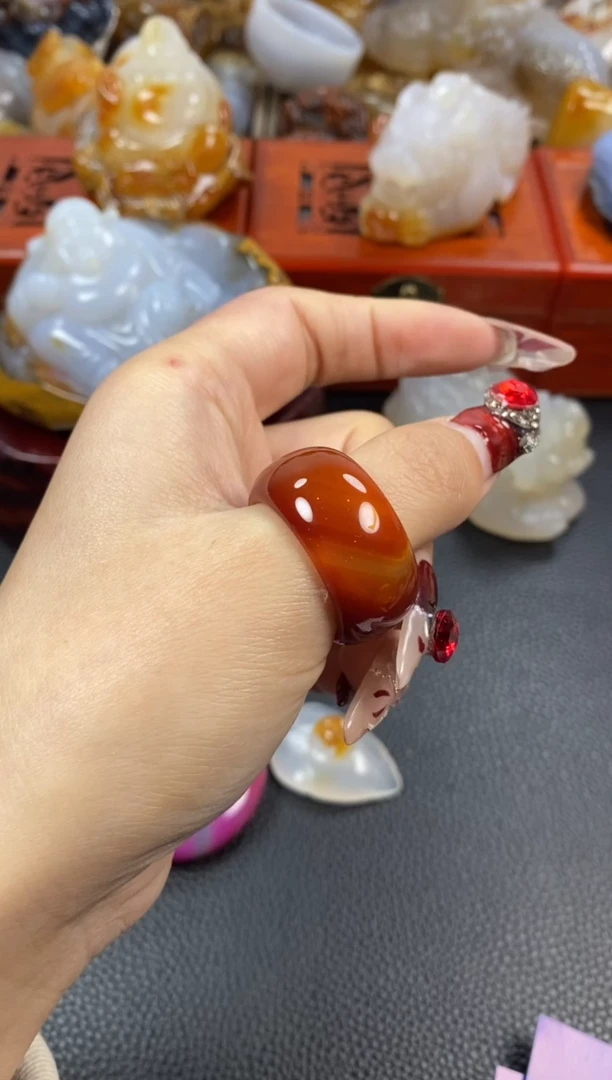 【闪购商品】玛瑙/玉髓扳指未镶嵌1