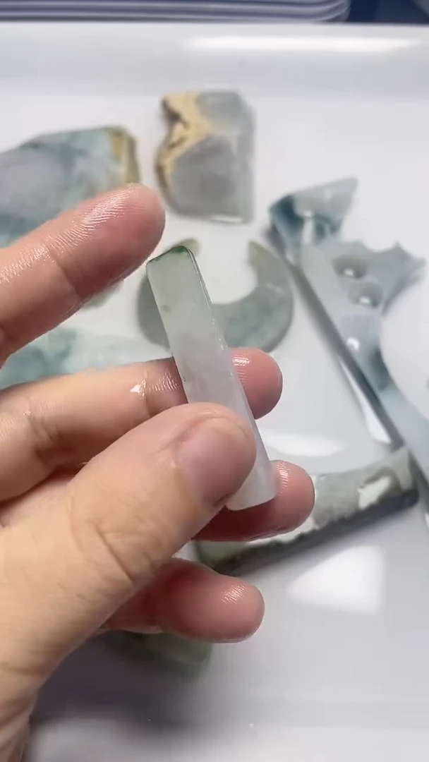 翡翠裸石用****9翡翠小边料
