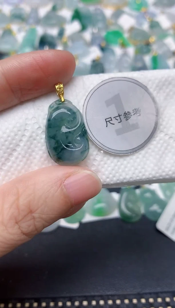 颈饰未镶嵌翡翠天然缅甸A货翡翠