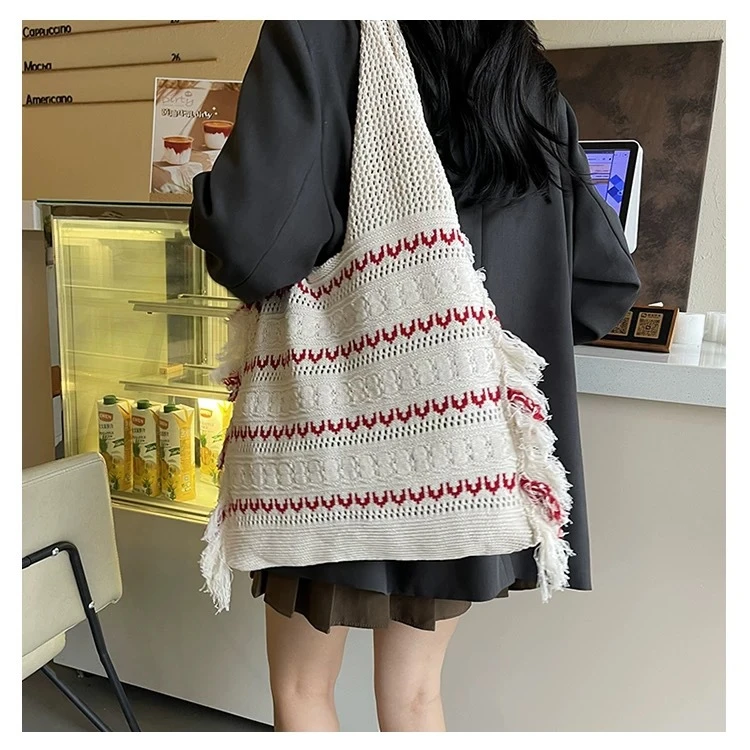 韩系针织包包女2025新款镂空单肩包大容量托特包流苏腋下沙滩包潮